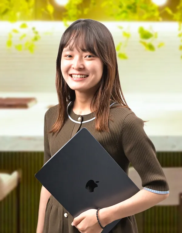 半場 詩野